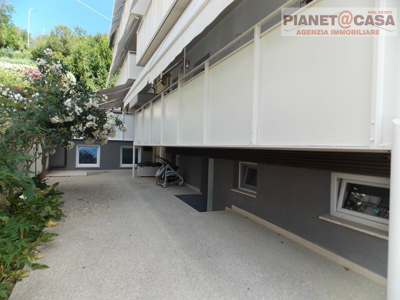 Appartamento in Vendita a Castel di Lama, 170'000&euro;, 200 m²