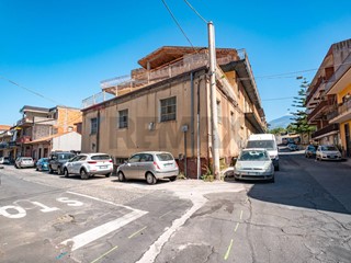 Appartamento in Vendita a Belpasso, 169'000&euro;, 1300 m²