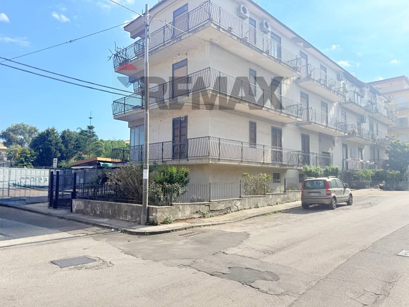 Quadrilocale in Vendita a Riposto, 69'000&euro;, 100 m²