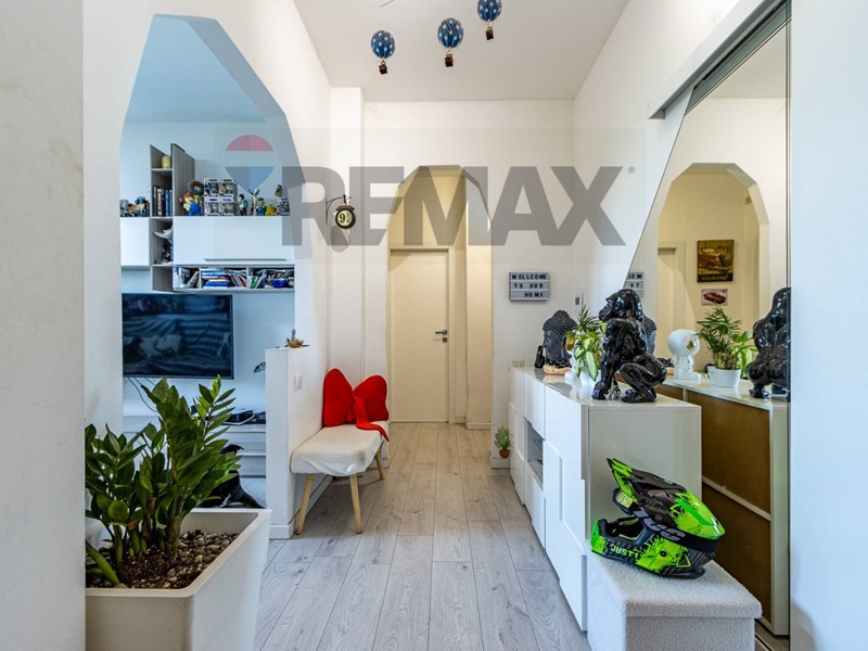 Quadrilocale in Vendita a Seregno, 276'000&euro;, 135 m²