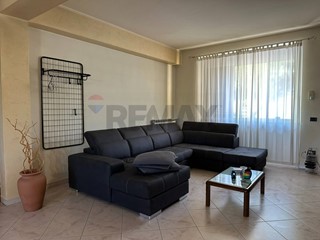 Appartamento in Vendita a Roccasicura, 148'000&euro;, 174 m²