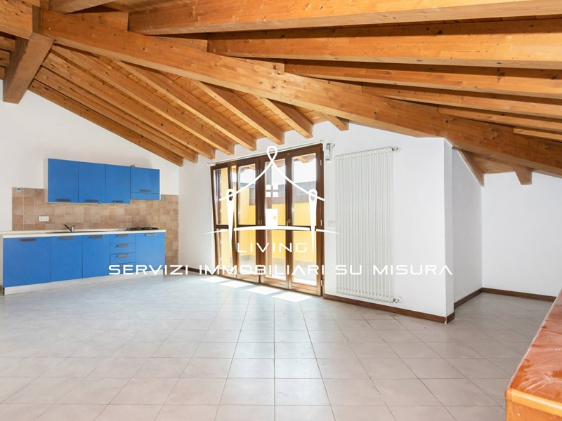 Trilocale in Affitto a Bergamo, 800&euro;, 80 m²
