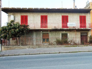 Quadrilocale in Vendita a Baiano, 89'000&euro;, 170 m²