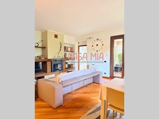 Quadrilocale in Vendita a Rottofreno, 215'000&euro;, 190 m², con Box