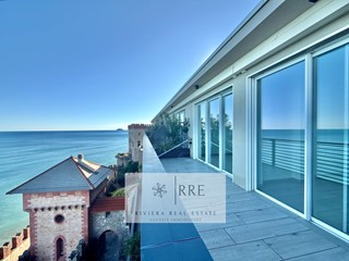 Attico in Vendita a Borghetto Santo Spirito, 1'295'000&euro;, 102 m²
