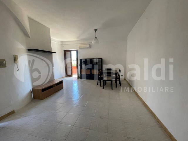 Trilocale in Vendita a Fonte Nuova, 159'000&euro;, 90 m², con Box