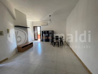 Trilocale in Vendita a Fonte Nuova, 159'000&euro;, 90 m², con Box