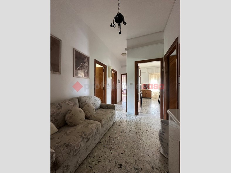 Quadrilocale in Vendita a Minturno, 249'000&euro;, 85 m², arredato