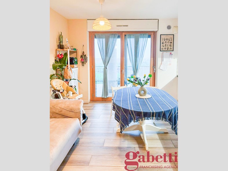 Trilocale in Affitto a Milano, 1'200&euro;, 76 m², arredato, con Box