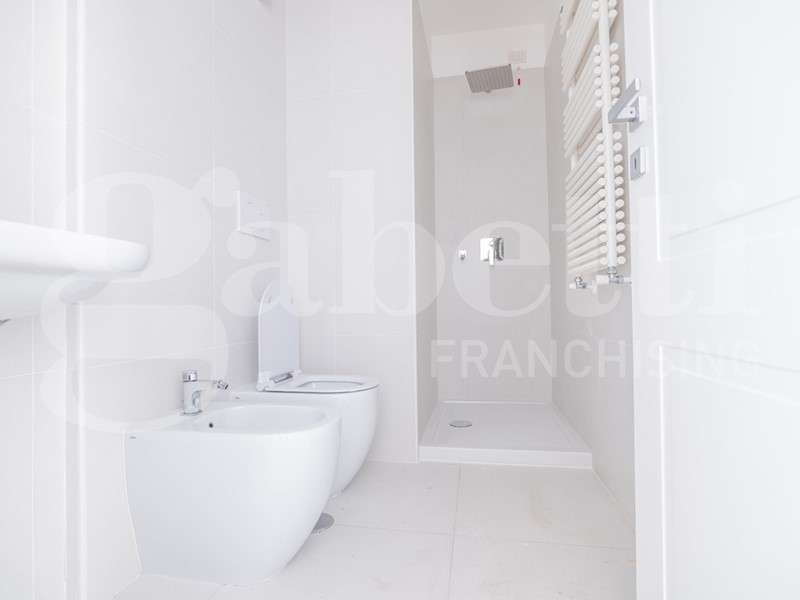 Trilocale in Vendita a Pomezia, 258'000&euro;, 71 m²