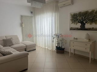 Quadrilocale in Vendita a Grottaglie, 145'000&euro;, 100 m²