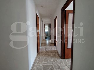 Quadrilocale in Affitto a Siracusa, 650&euro;, 145 m²