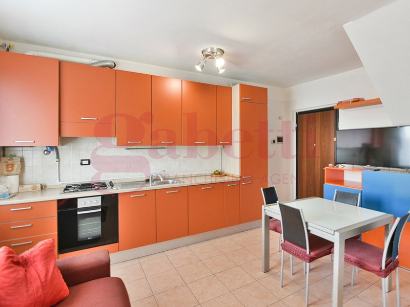 Bilocale in Vendita a Cantù, 103'000&euro;, 50 m²