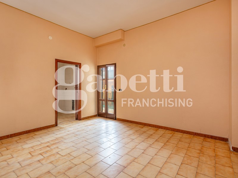 Trilocale in Vendita a Casandrino, 129'000&euro;, 120 m²