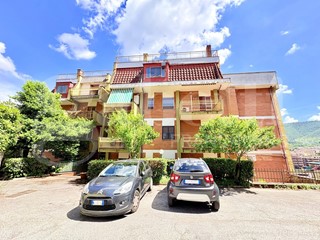 Attico in Vendita a Colleferro, 299'000&euro;, 230 m²