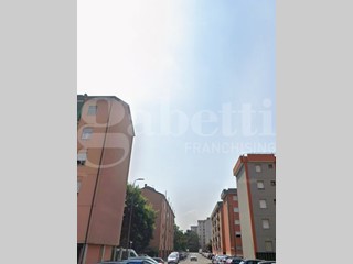 Bilocale in Vendita a Milano, 235'000&euro;, 77 m²