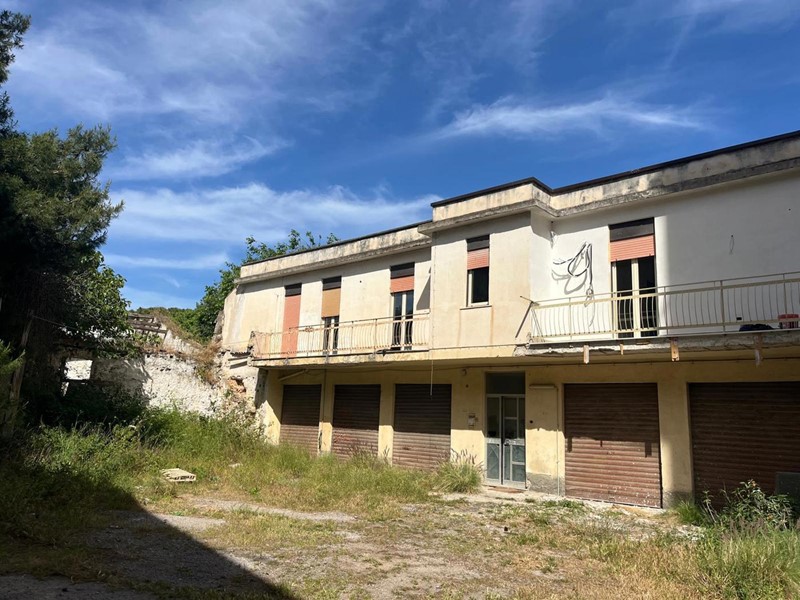 Trilocale in Vendita a Palermo, 85'000&euro;, 60 m²