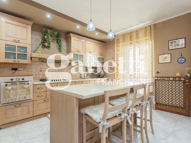 Quadrilocale in Vendita a Villaricca, 215'000&euro;, 125 m²
