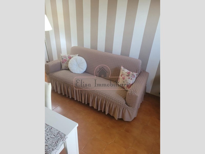 Trilocale in Vendita a Viareggio, zona Torre Del Lago Puccini, 220'000&euro;, 65 m², arredato