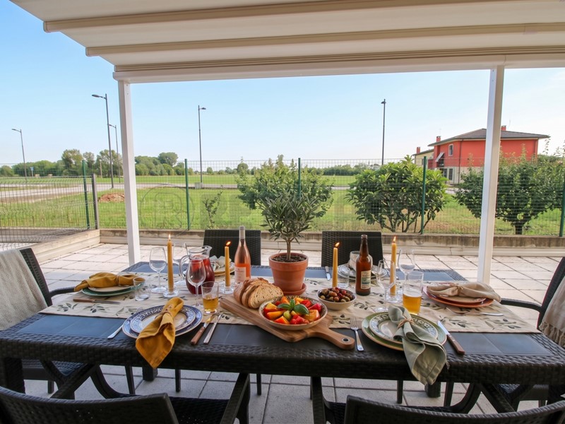 Appartamento in Vendita a Pozzoleone, 220'000&euro;, 141 m², con Box