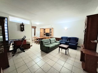 Appartamento in Vendita a Polesella, 69'000&euro;, 100 m², con Box