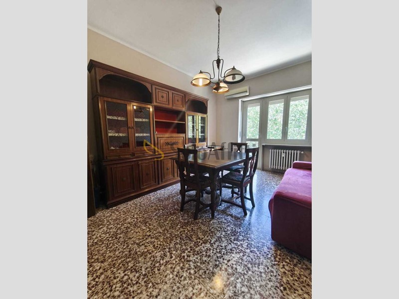 Trilocale in Affitto a Torino, zona Mirafiori, 560&euro;, 70 m², arredato