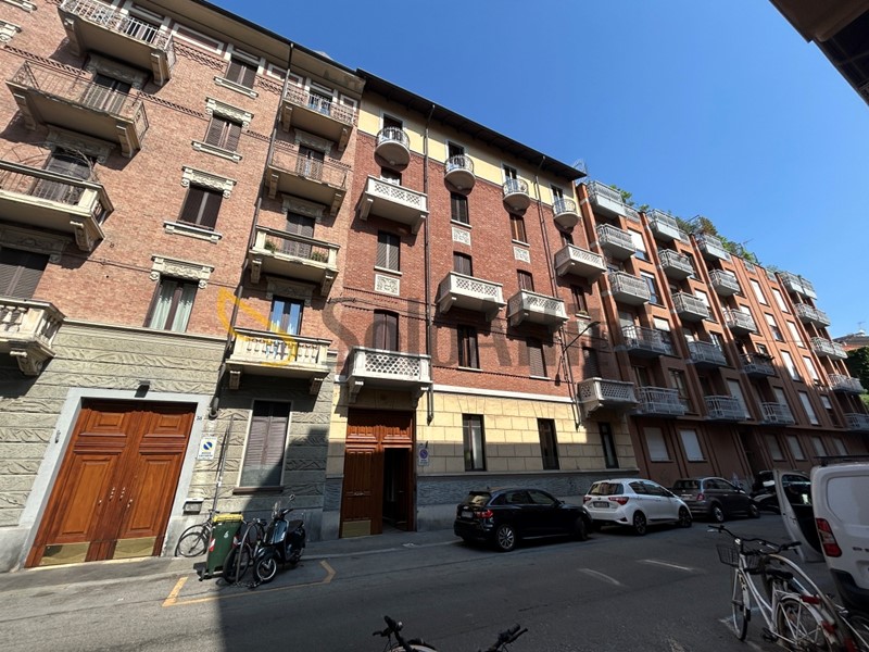Quadrilocale in Affitto a Torino, zona Crocetta, 1'500&euro;, 110 m², arredato