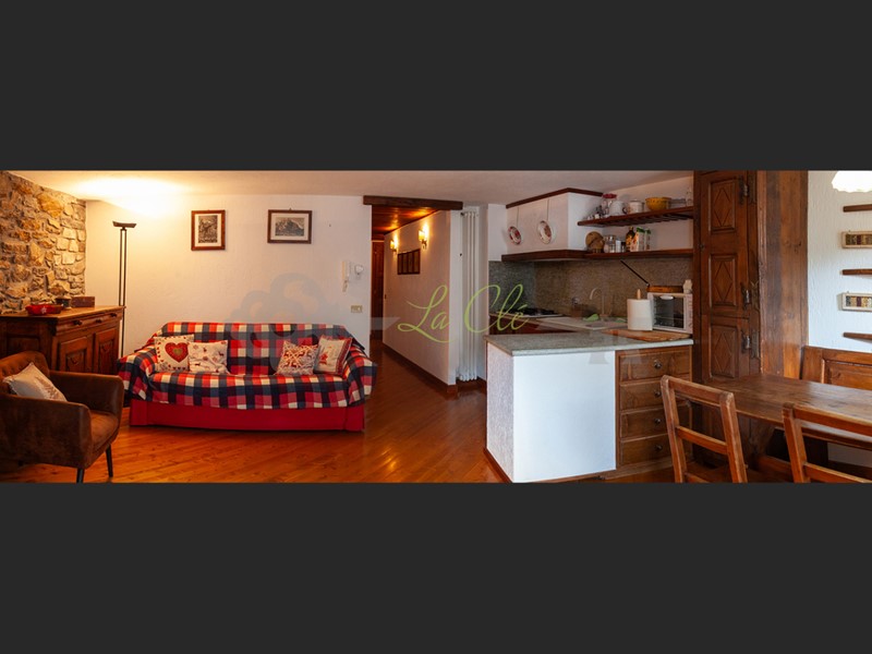 Quadrilocale in Affitto a Prè Saint Didier, zona Verrand, 80 m², arredato