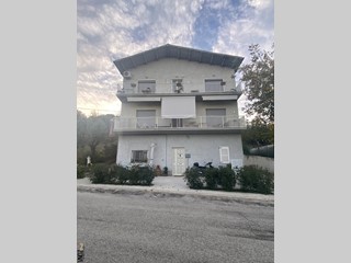 Quadrilocale in Vendita a Martinsicuro, 60'000&euro;, 148 m²