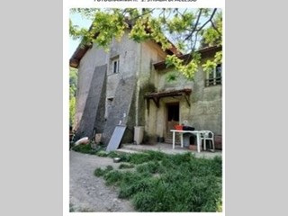 Appartamento in Vendita a Mele, 30'850&euro;, 241 m²