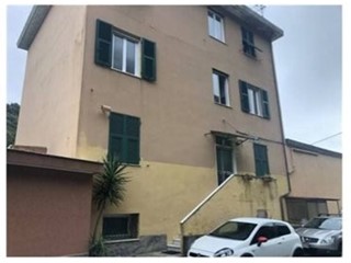 Appartamento in Vendita a Genova, 30'870&euro;, 94 m²