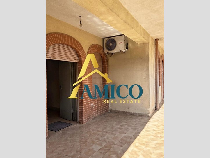 Trilocale in Vendita a Bagheria, 119'000&euro;, 136 m²