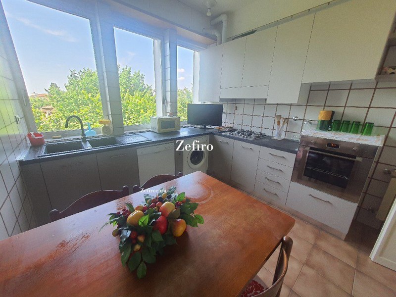 Quadrilocale in Affitto a Bologna, 1'750&euro;, 110 m²