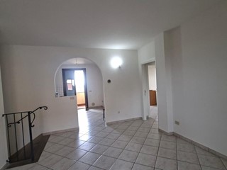 Quadrilocale in Affitto a Capannoli, zona San Pietro In Belvedere, 650&euro;, 80 m², con Box