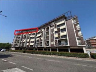 Attico in Vendita a Moncalieri, 307'125&euro;, 293 m²