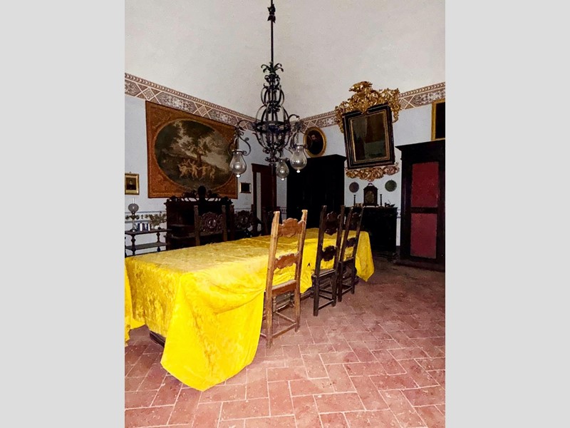 Appartamento in Vendita a Peccioli, 95'000&euro;, 140 m²