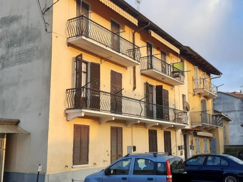 Appartamento in Vendita a Gassino Torinese, 54'961&euro;, 107 m²