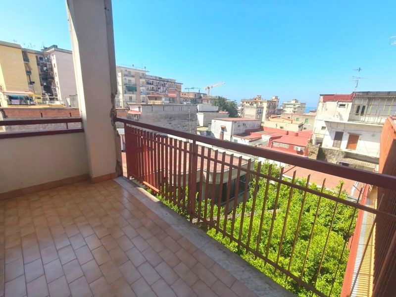 Trilocale in Vendita a Ercolano, 205'000&euro;, 76 m²