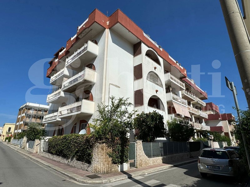 Trilocale in Vendita a Bari, 215'000&euro;, 90 m²