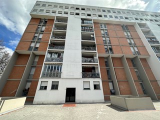 Quadrilocale in Vendita a Terni, 120'000&euro;, 110 m², con Box