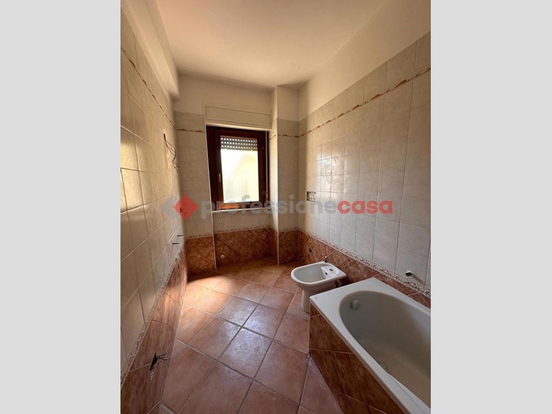 Trilocale in Vendita a Avezzano, 60'000&euro;, 60 m²