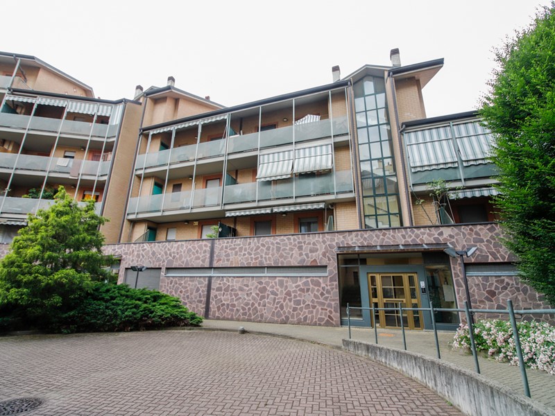 Quadrilocale in Vendita a Moncalieri, 229'000&euro;, 107 m², con Box