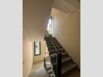 Appartamento in Vendita a Pralungo, 195'000&euro;, 240 m², con Box