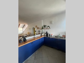 Appartamento in Vendita a Pralungo, 195'000&euro;, 240 m², con Box