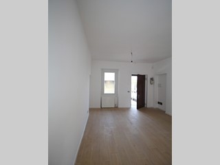 Bilocale in Vendita a Parabiago, 104'000&euro;, 67 m²