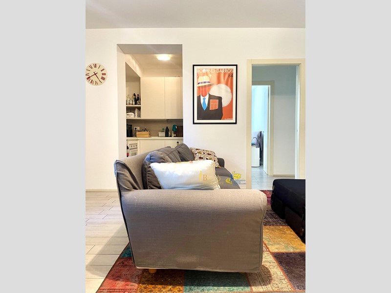 Trilocale in Affitto a Parma, 1'200&euro;, 90 m², arredato, con Box