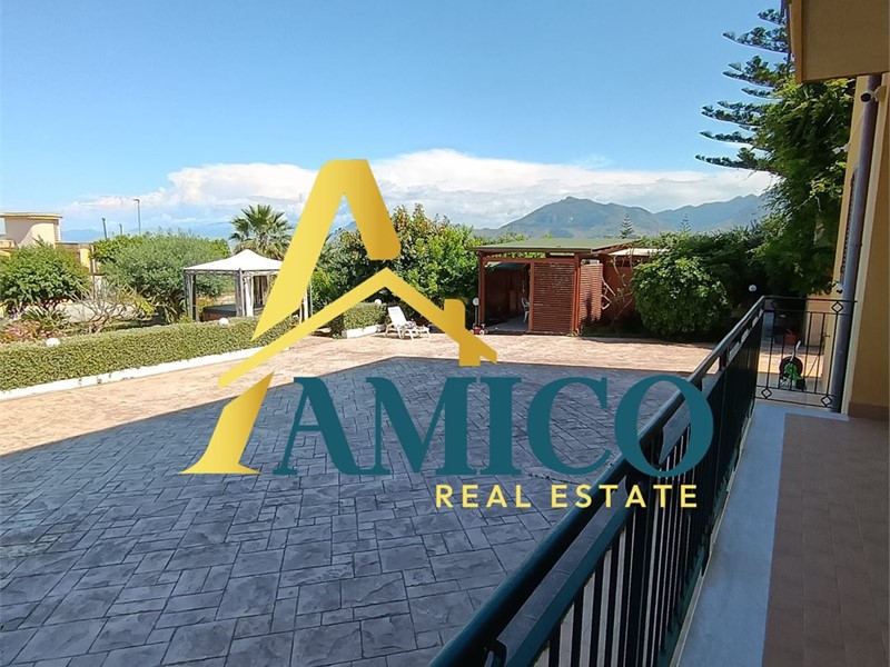 Appartamento in Vendita a Bagheria, 340'000&euro;, 150 m²
