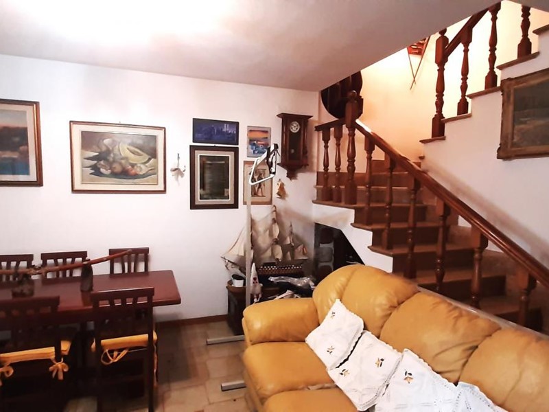 Appartamento in Vendita a Rosignano Marittimo, zona Rosignano Solvay, 185'000&euro;, 120 m², arredato, con Box
