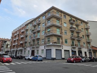 Bilocale in Vendita a Torino, 60'000&euro;, 51 m²