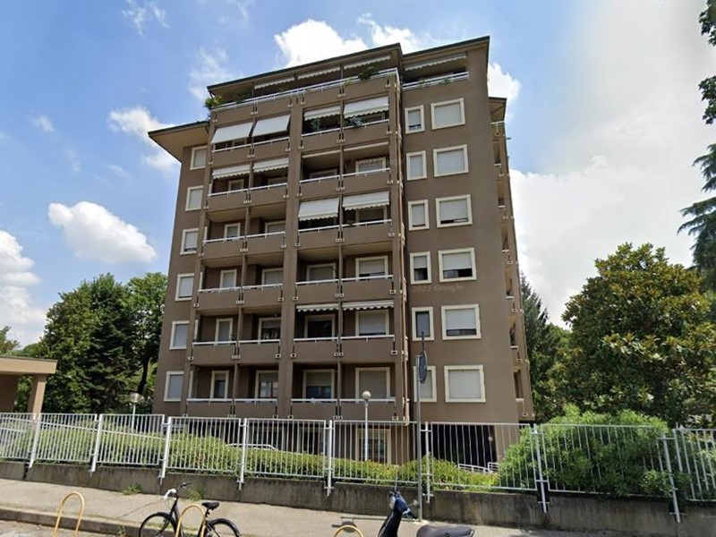 Appartamento in Vendita a Monza, 226'147&euro;, 159 m², con Box